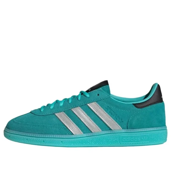 Adidas Handball Spezial Mercedes „Semi Mint Rush Silver“