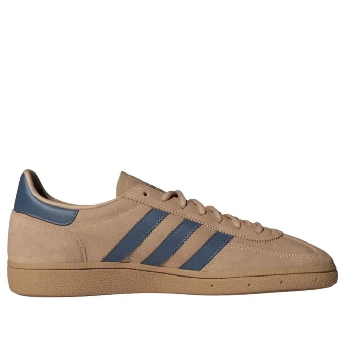Adidas Handball Spezial „Warm Sandstone Preloved Ink“